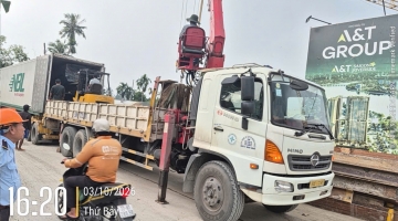 Ai chuyên cho thuê xe cẩu giá rẻ sang tải hàng xưởng kín 24/7?